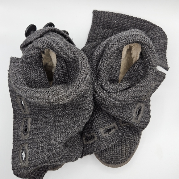 Ugg Australia 5 button 17.5" tall sweater style foldable boots size 9 - Picture 13 of 15